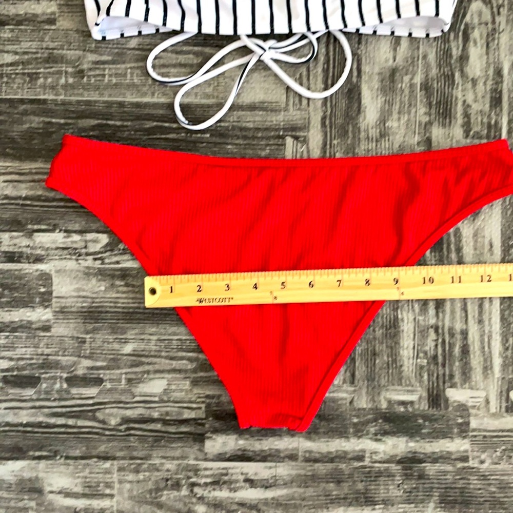 La hearts New Without tags Women’s 2 piece swim suit Large - Picture 7 of 10